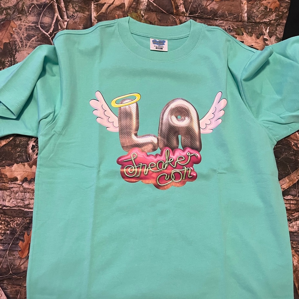 Brand new Sneakercon exclusive merchandise from Los Angeles